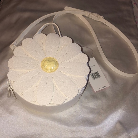 Betsey Johnson Handbags - Betsey Johnson White Multi Round Kitsch  Daisy Flower Crossbody Bag NWT